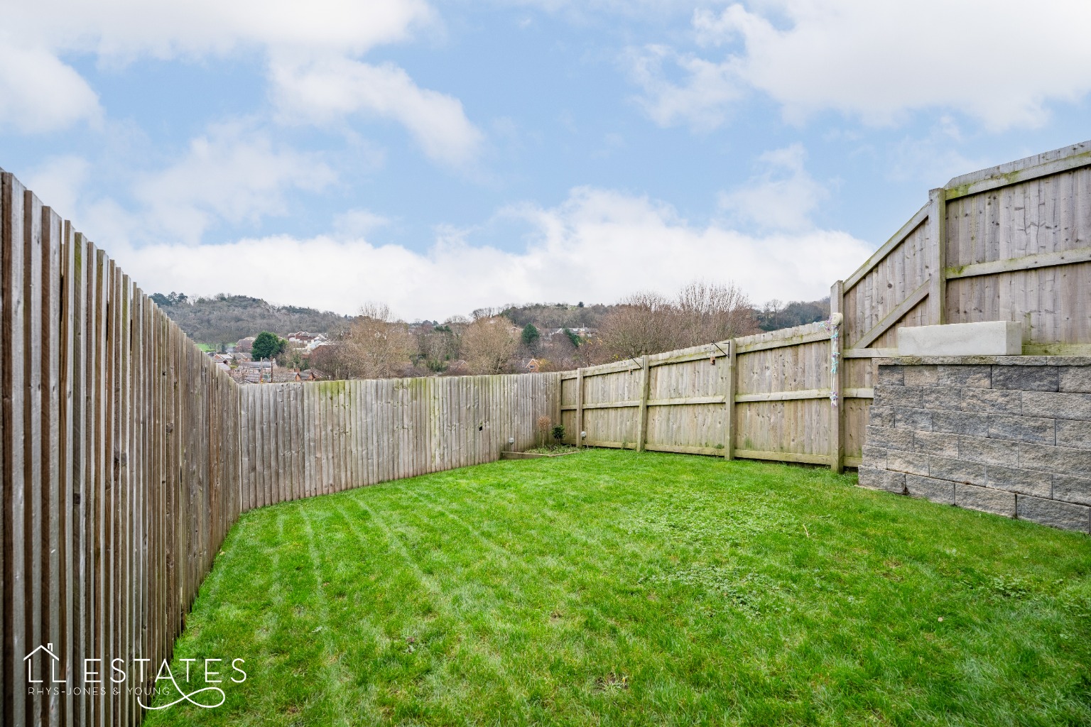 3 bed semi-detached house for sale in Maes Cwyfan, Rhyl  - Property Image 11