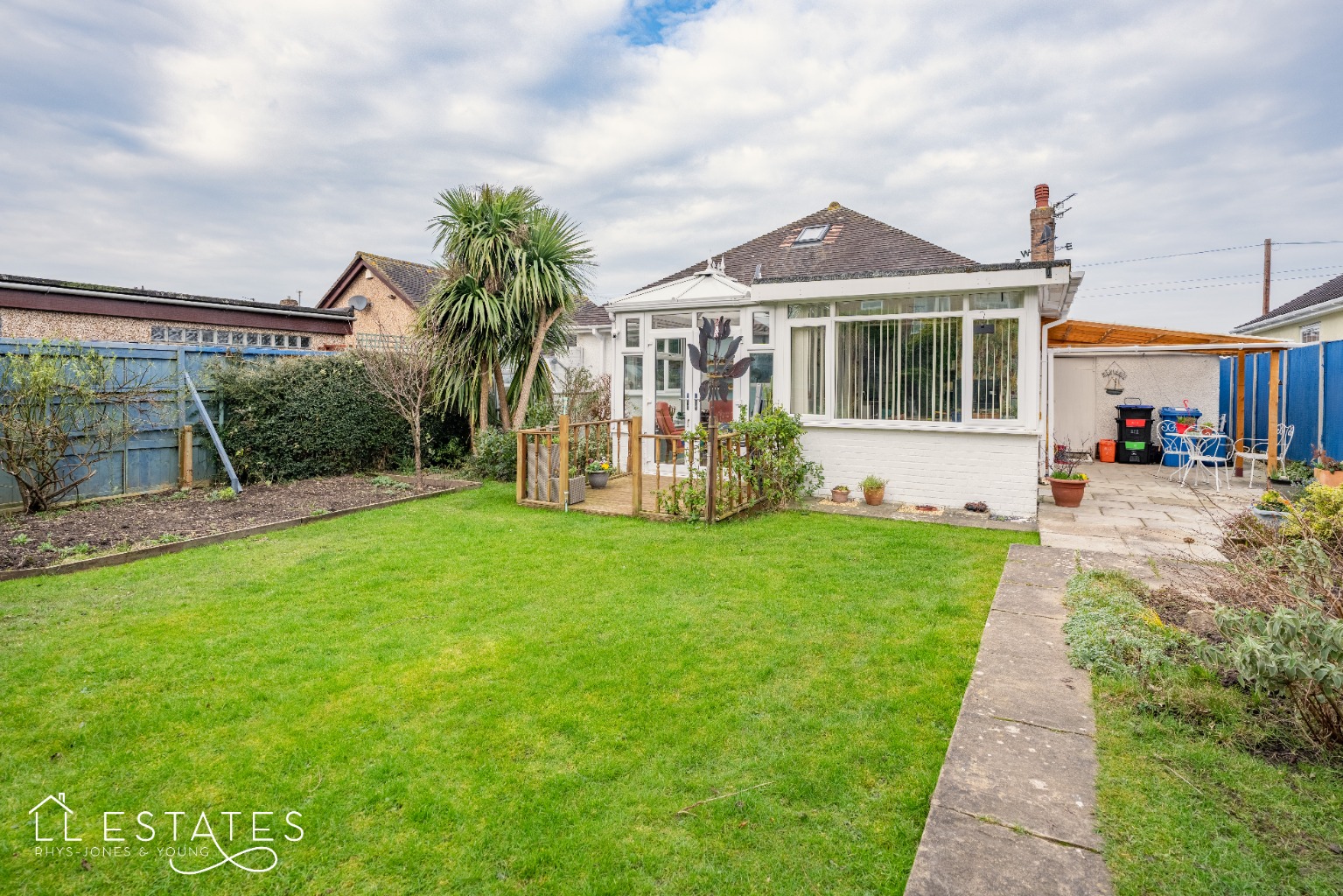 3 bed semi-detached house for sale in Highlands Road, Rhyl  - Property Image 12