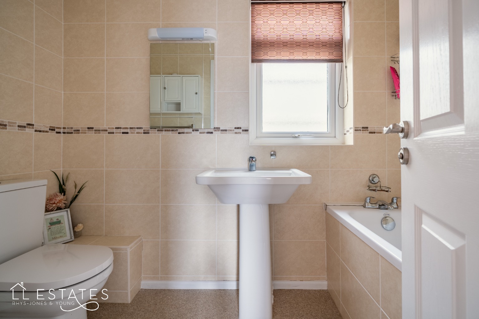 2 bed detached bungalow for sale in Ridgeway Avenue, Rhyl  - Property Image 9