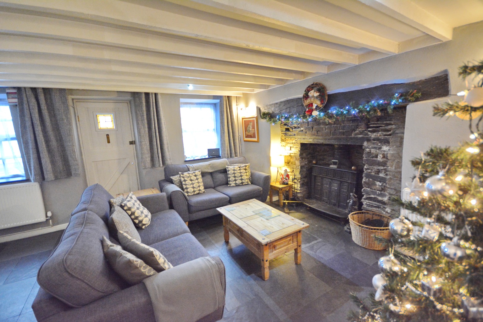 2 bed cottage for sale in Manod Road, Blaenau Ffestiniog  - Property Image 3