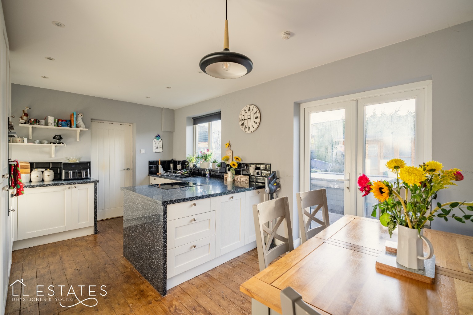 4 bed detached bungalow for sale in Bryn Twr, Conwy  - Property Image 4