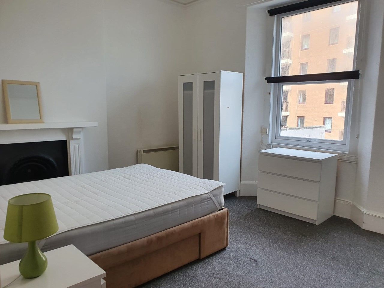 1 bed house share to rent in Knightstone Road, Weston-super-Mare  - Property Image 1