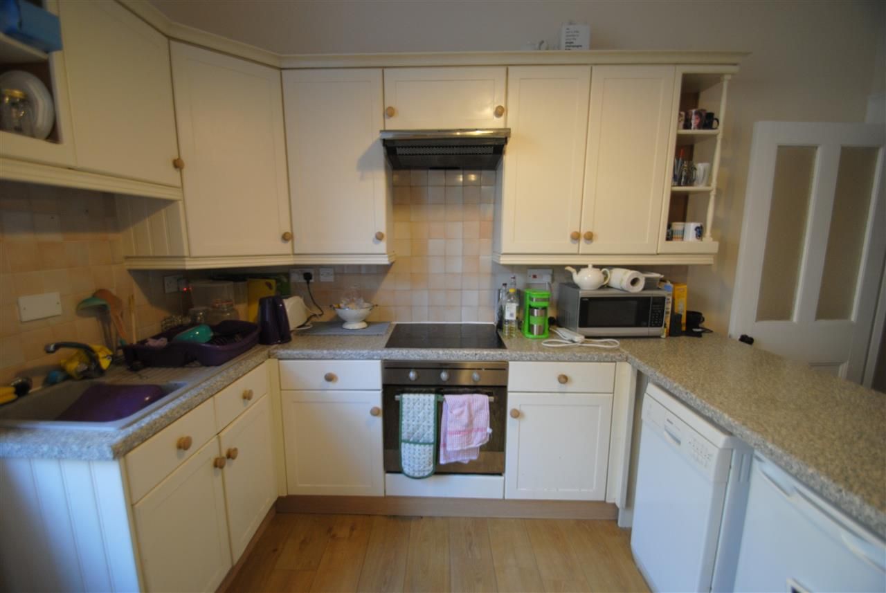 4 bed flat to rent in Southleigh Road, Bristol  - Property Image 4