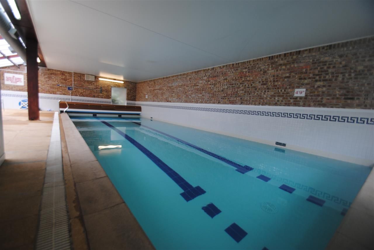 3 bed flat to rent in Druid Woods, Bristol 2