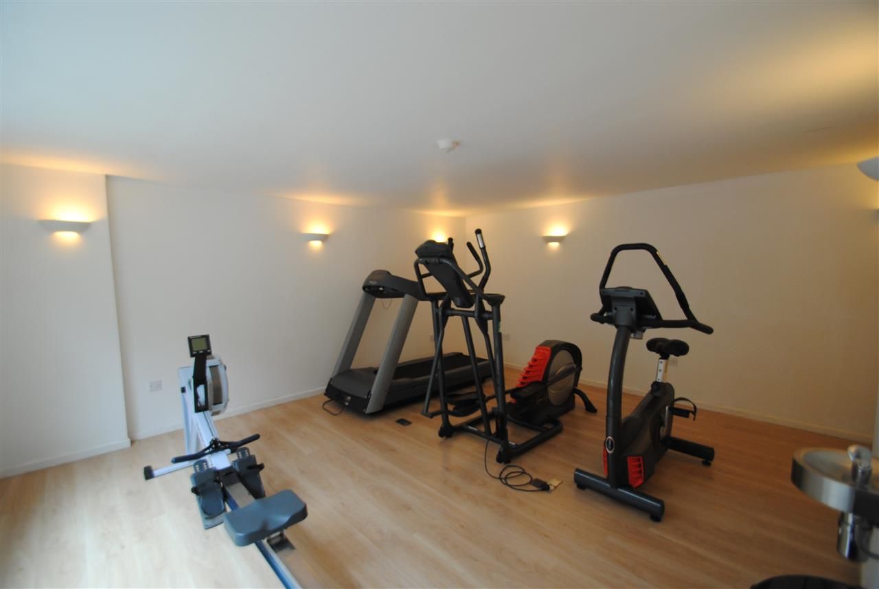 3 bed flat to rent in Druid Woods, Bristol 13