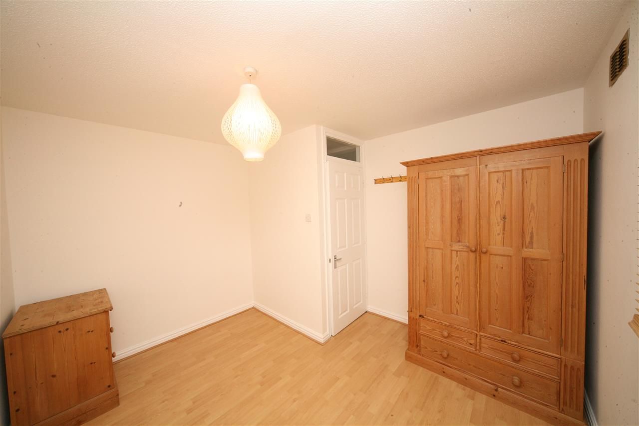 2 bed flat to rent in Winton Street, Bristol 5
