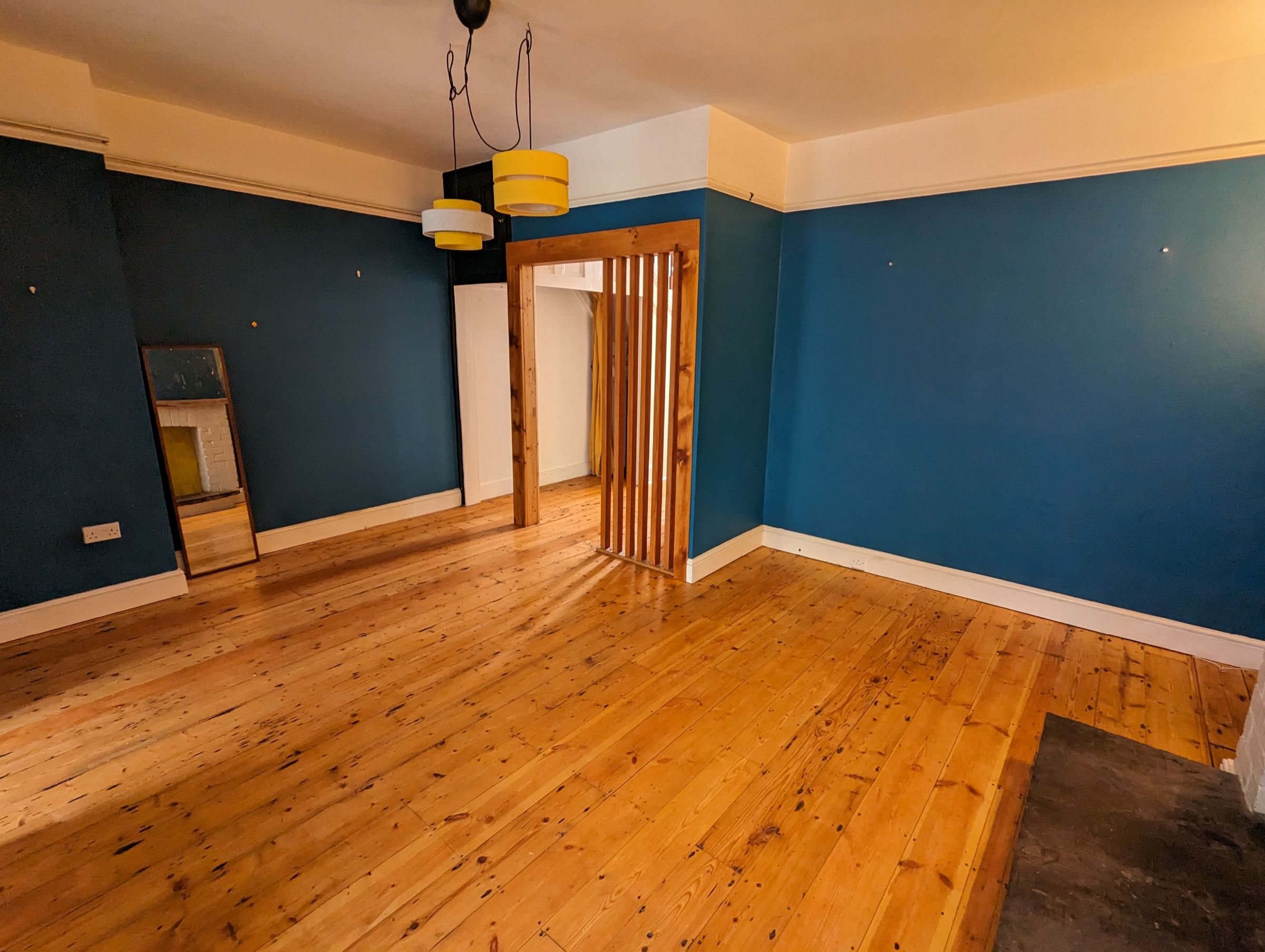 3 bed terraced house to rent in Elmgrove Road, Bristol  - Property Image 2