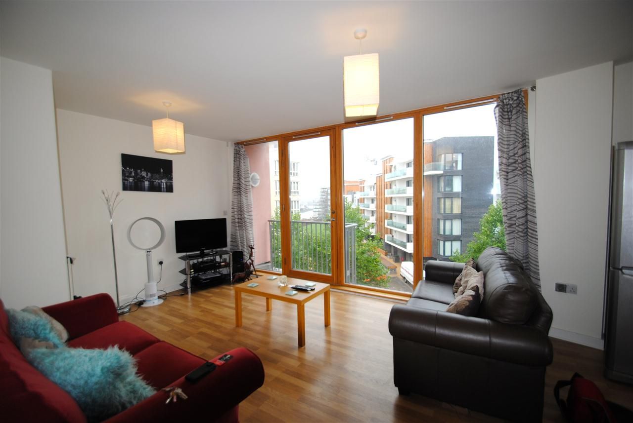 1 bed flat to rent in Canons Way, Bristol  - Property Image 1