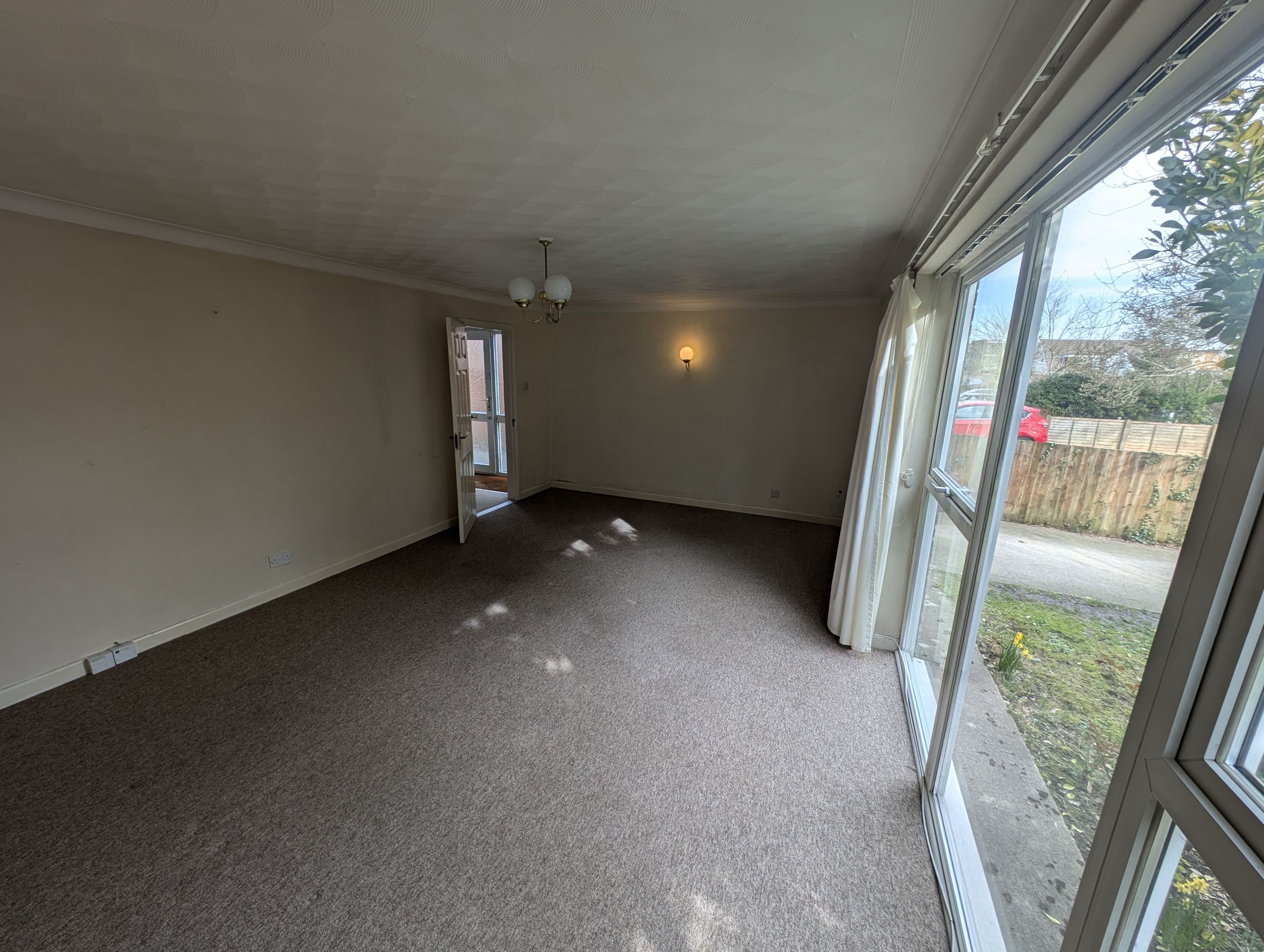 4 bed semi-detached house to rent in Beverley Gardens, Bristol  - Property Image 3