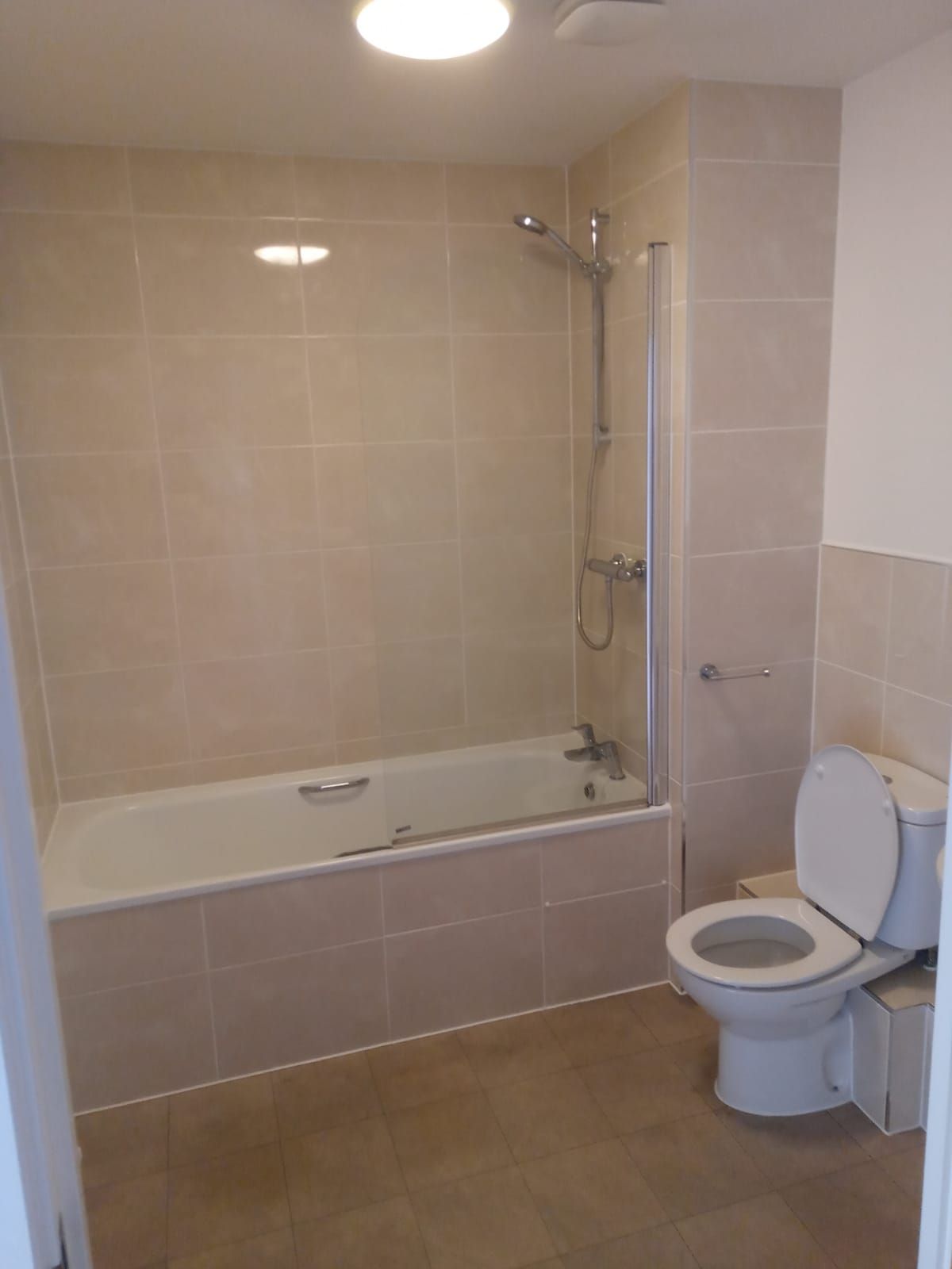 2 bed flat to rent in Waterside House, Taunton  - Property Image 4
