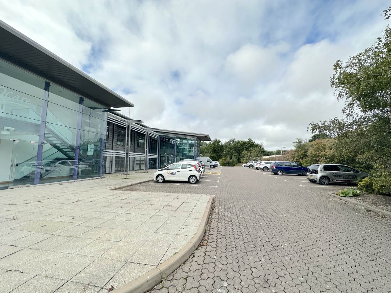 Commercial property to rent in Ground floor, Parc Merlin  - Property Image 3