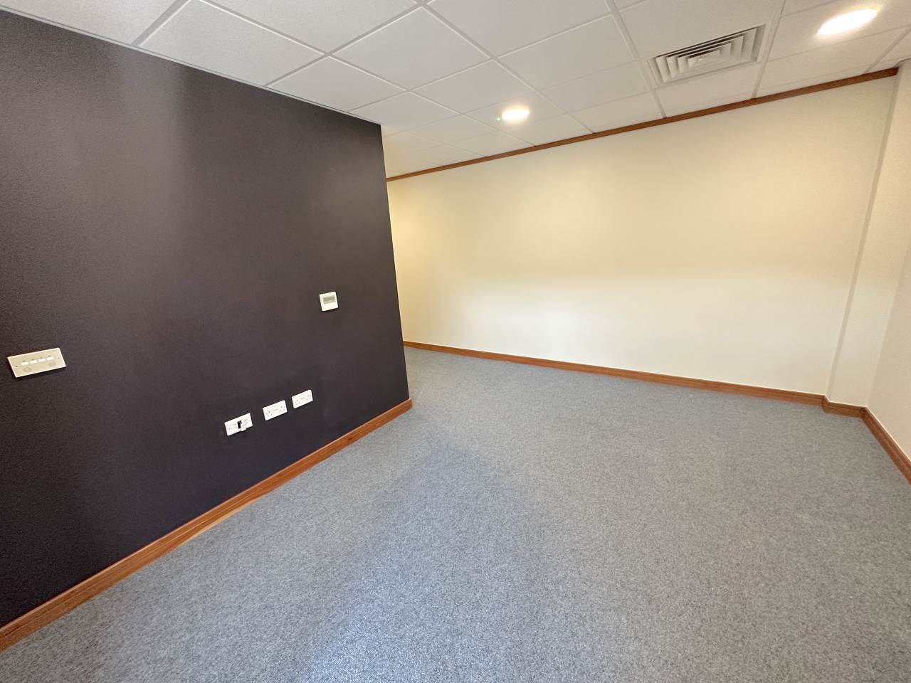 Commercial property to rent in Ground floor, Parc Merlin  - Property Image 2