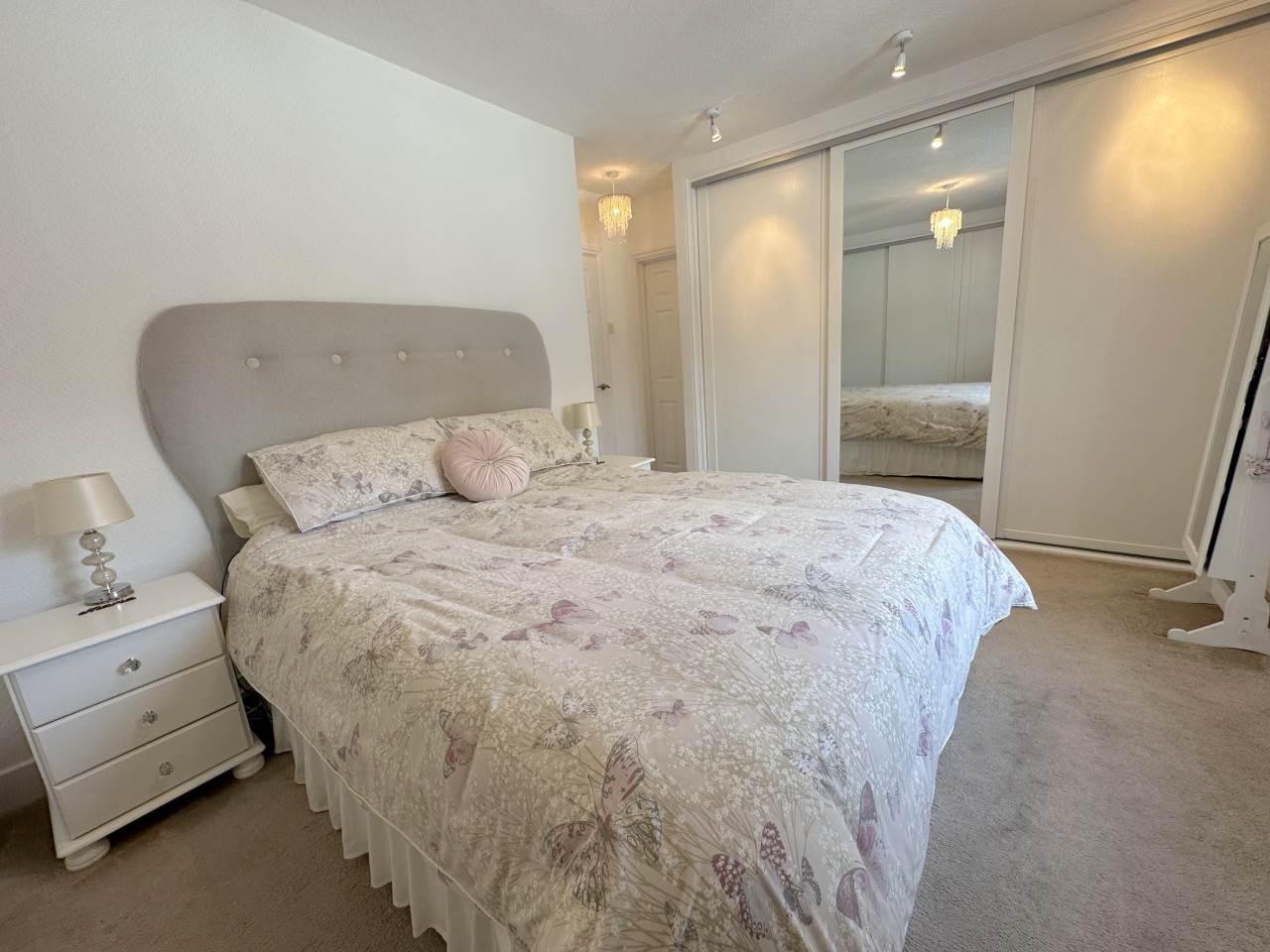4 bed town house for sale in Cysgod Y Gwynt, 5, St James's Square  - Property Image 9