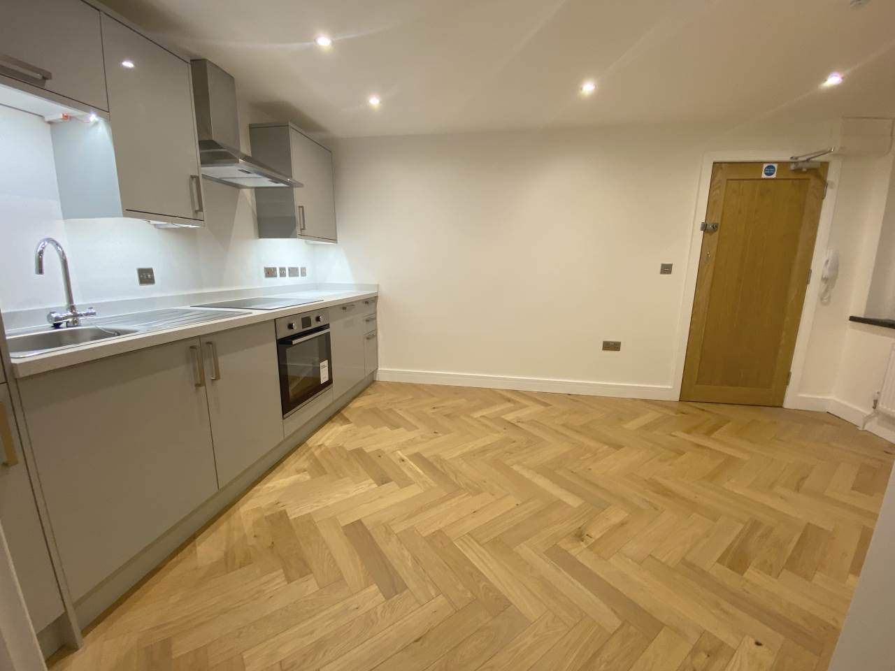1 bed flat for sale in Lon Hendre, Waunfawr  - Property Image 6