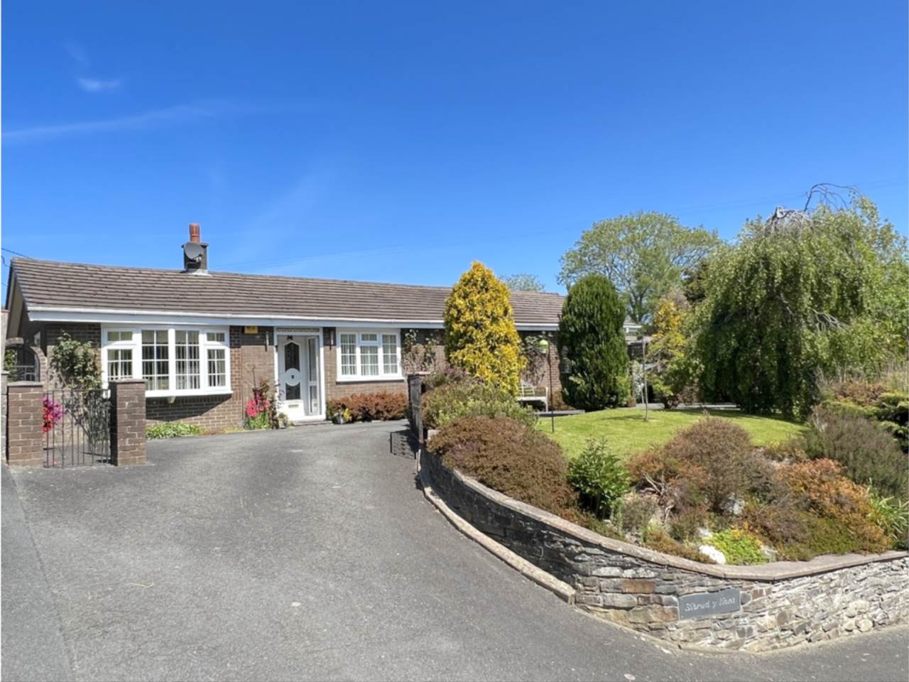 4 bed bungalow for sale in Llangwyryfon  - Property Image 17