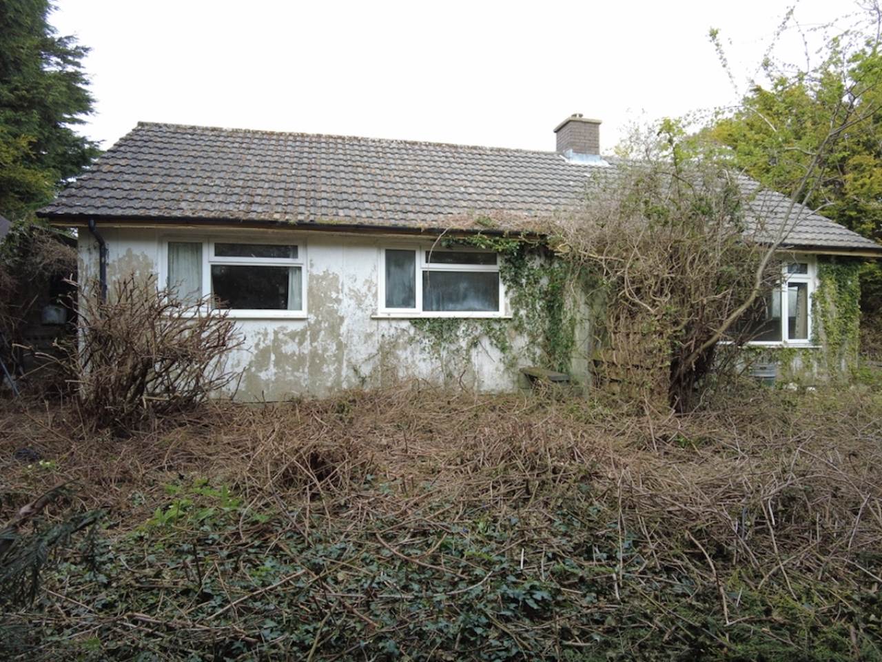 3 bed bungalow for sale in Pant-y-Crug, Capel Seion  - Property Image 2