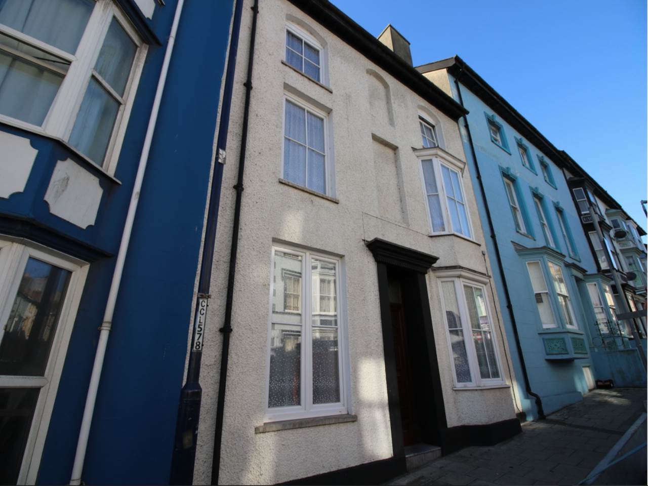 9 bed house for sale in Bridge Street, Aberystwyth, SY23