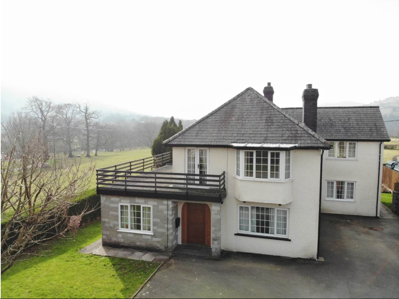 5 bed detached house for sale, Llanbrynmair  - Property Image 1