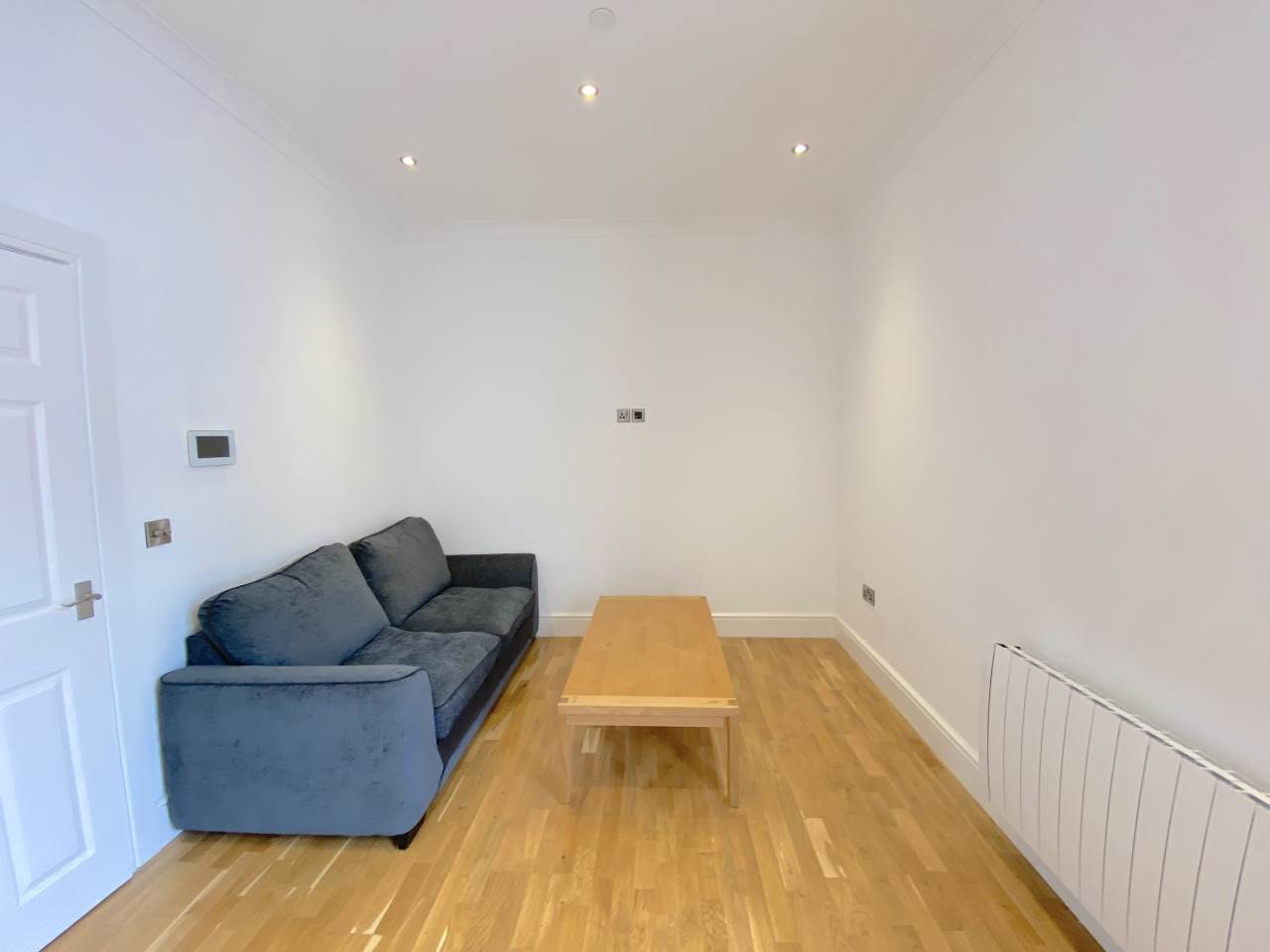 2 bed flat for sale in Eastgate Street, Aberystwyth  - Property Image 4