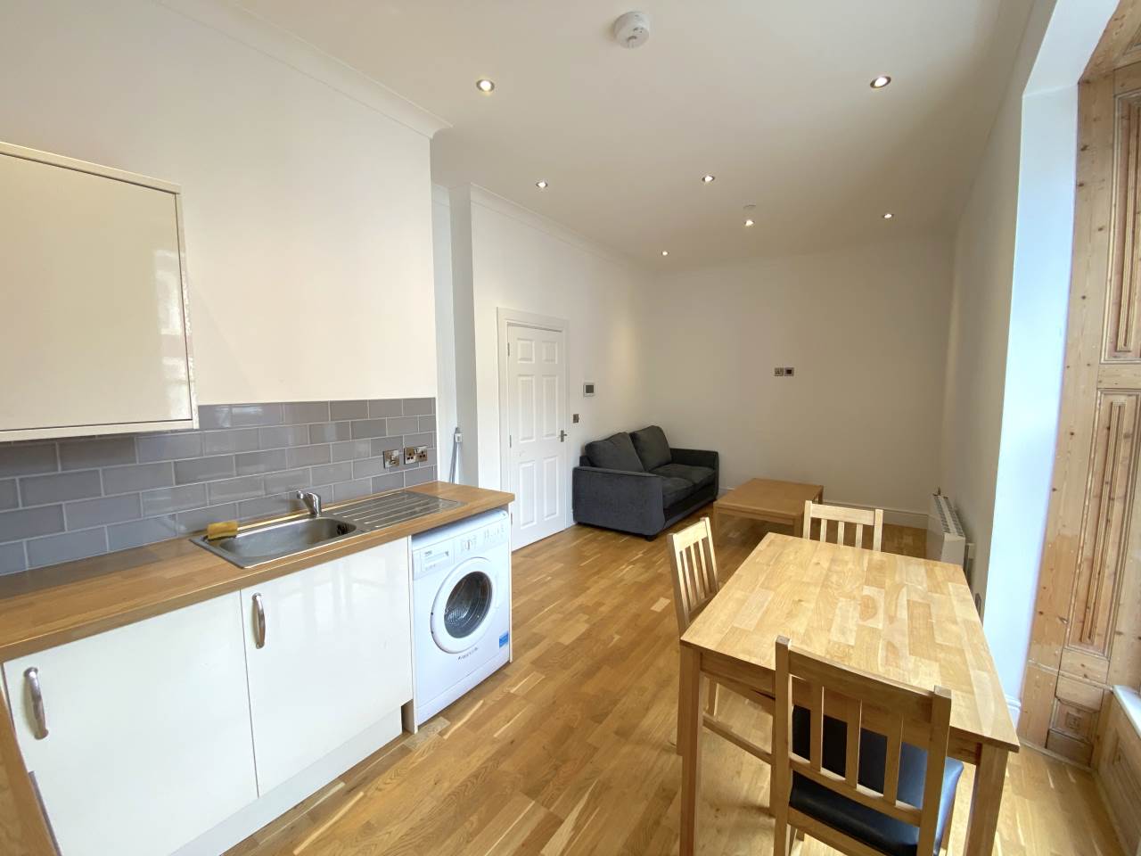 2 bed flat for sale in Eastgate Street, Aberystwyth  - Property Image 2