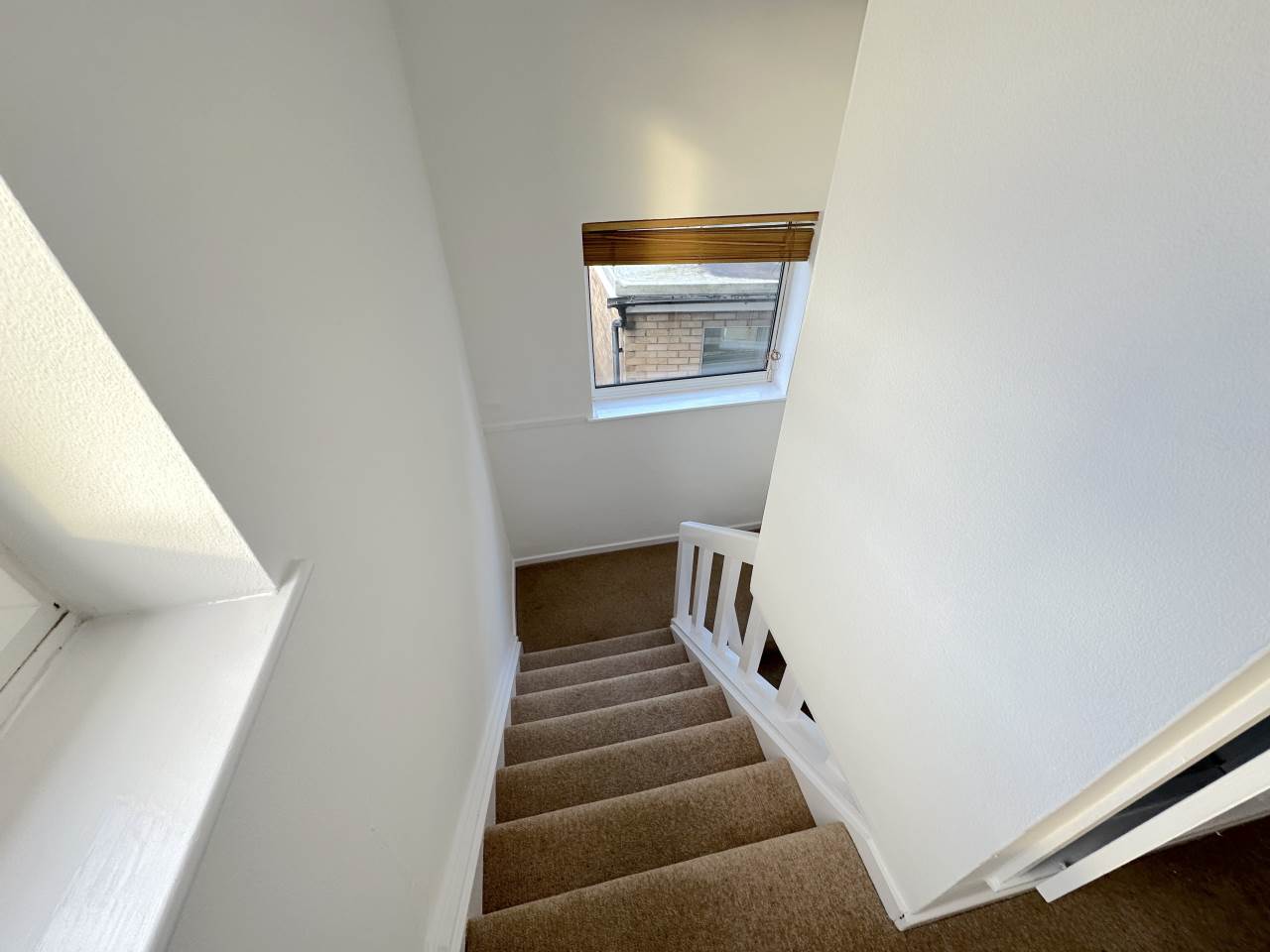 3 bed house for sale in Rhoshendre, Waunfawr  - Property Image 9