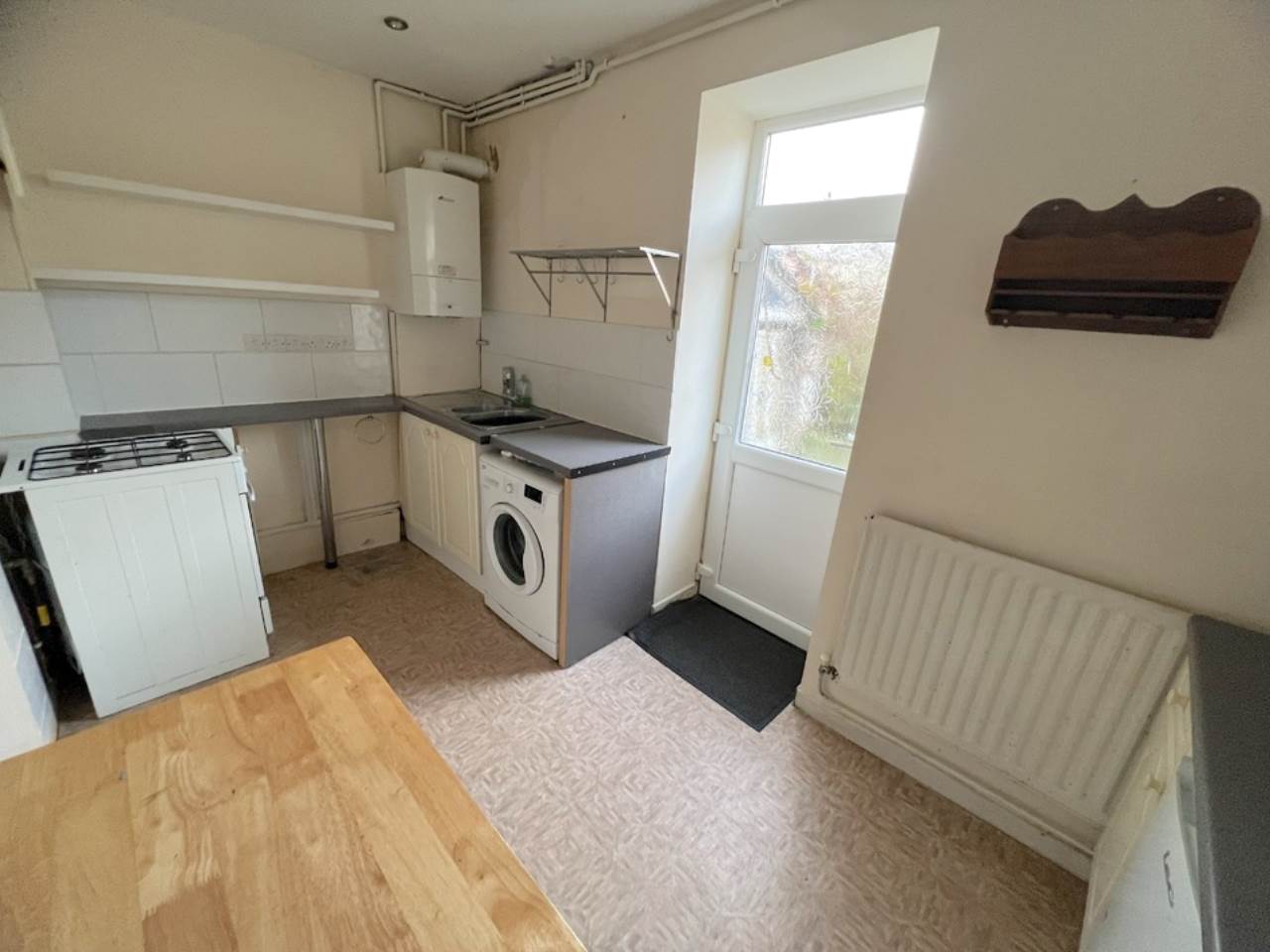 2 bed end of terrace house for sale in Crynfryn Buildings, Aberystwyth  - Property Image 5