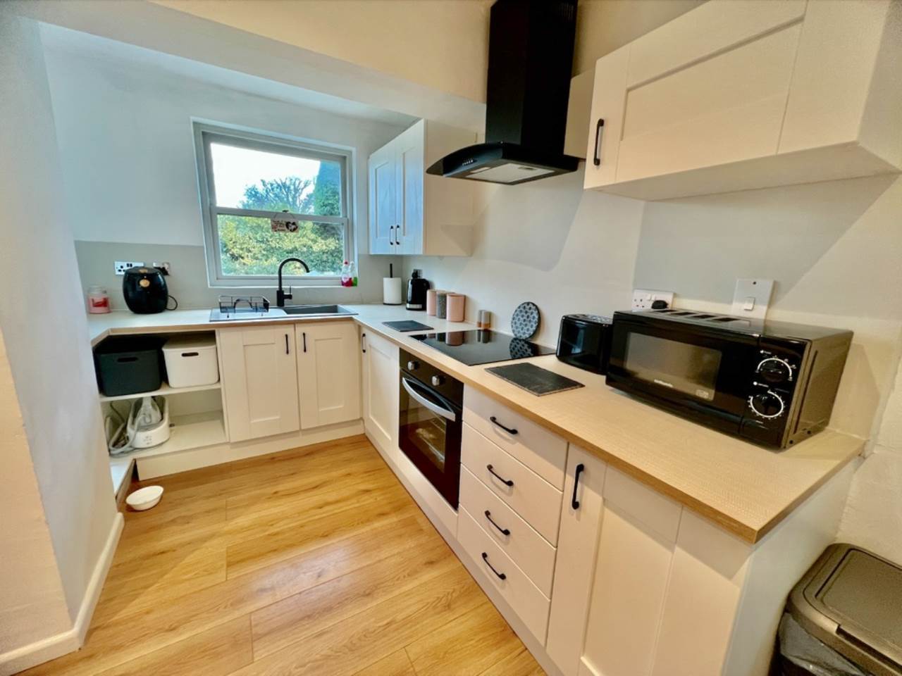 3 bed house for sale in Erw Goch, Waunfawr  - Property Image 5
