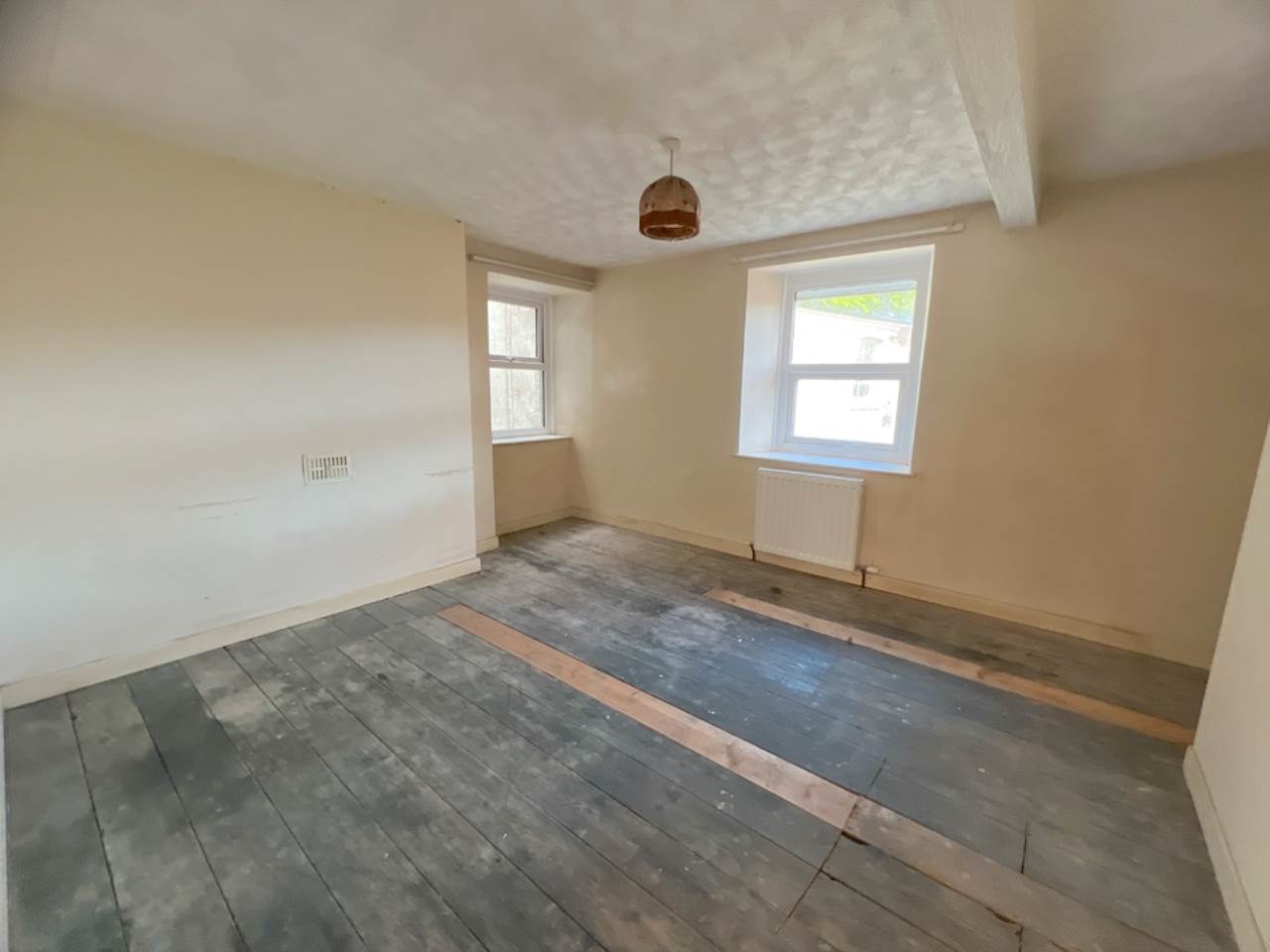 2 bed house for sale in Crynfryn Row, Aberystwyth  - Property Image 6