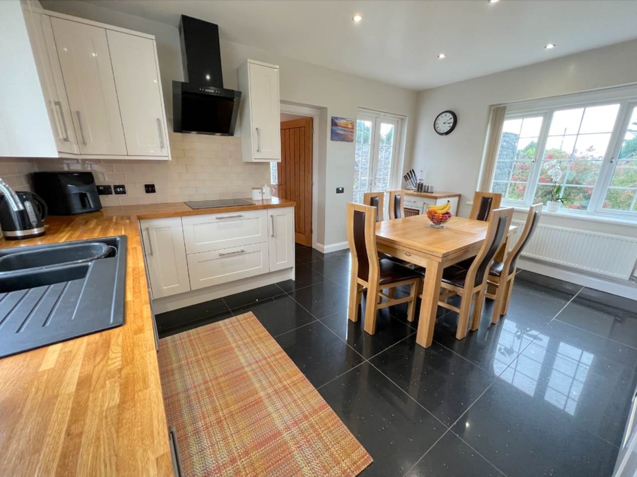 4 bed house for sale in Brynhendre, Waunfawr  - Property Image 6