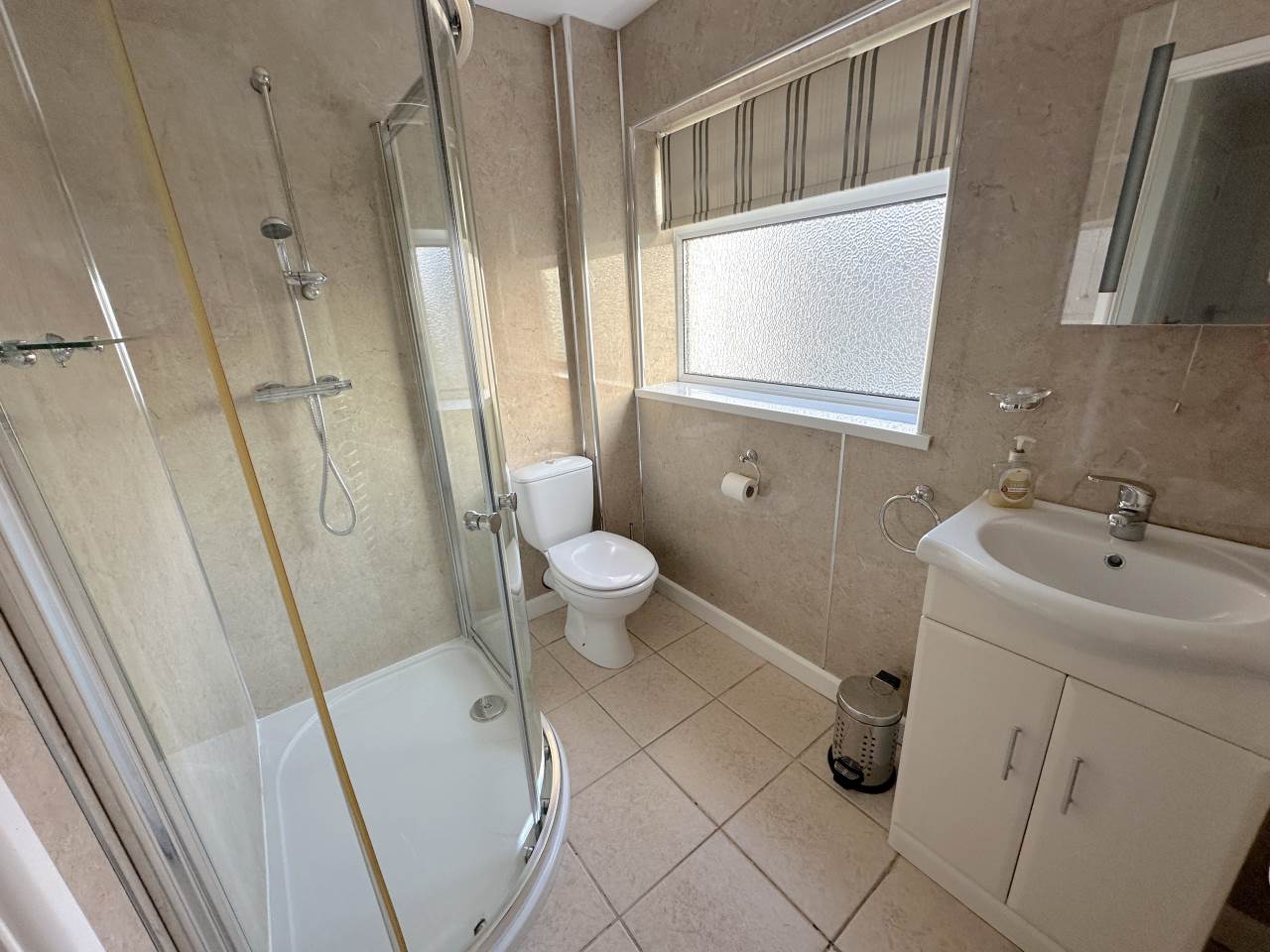 3 bed house for sale in Maesceinion, Waun Fawr  - Property Image 8