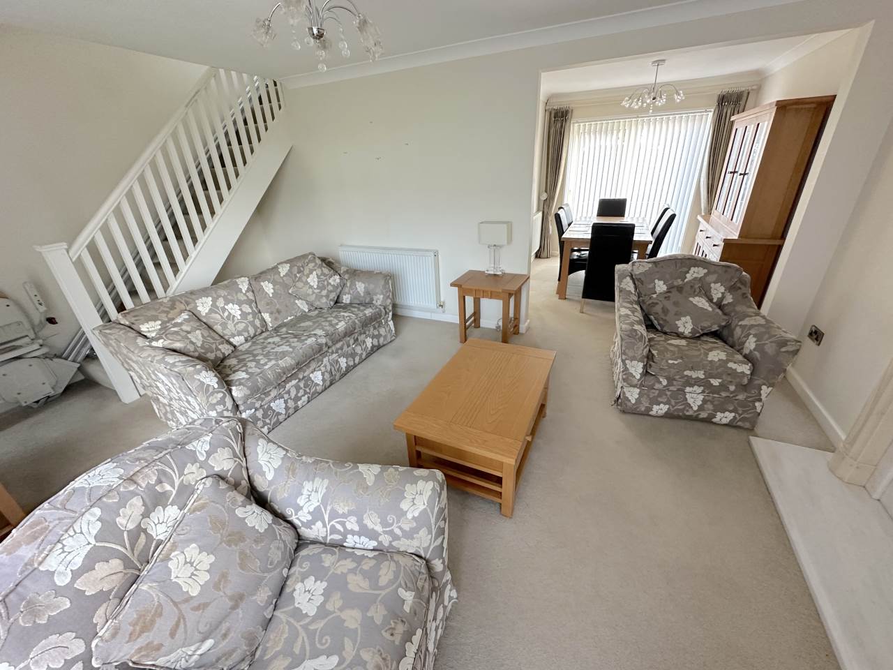 3 bed house for sale in Maesceinion, Waun Fawr  - Property Image 2