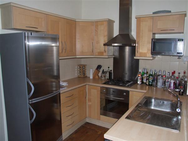 2 bed flat to rent in Brecknock Road 2