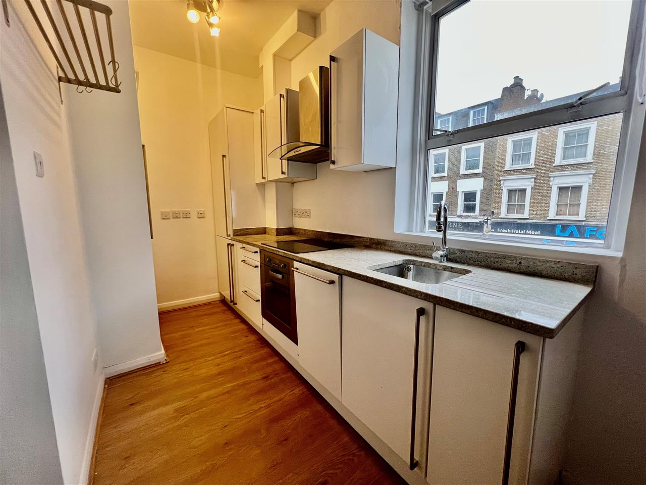 1 bed flat to rent in Queens Crescent  - Property Image 3