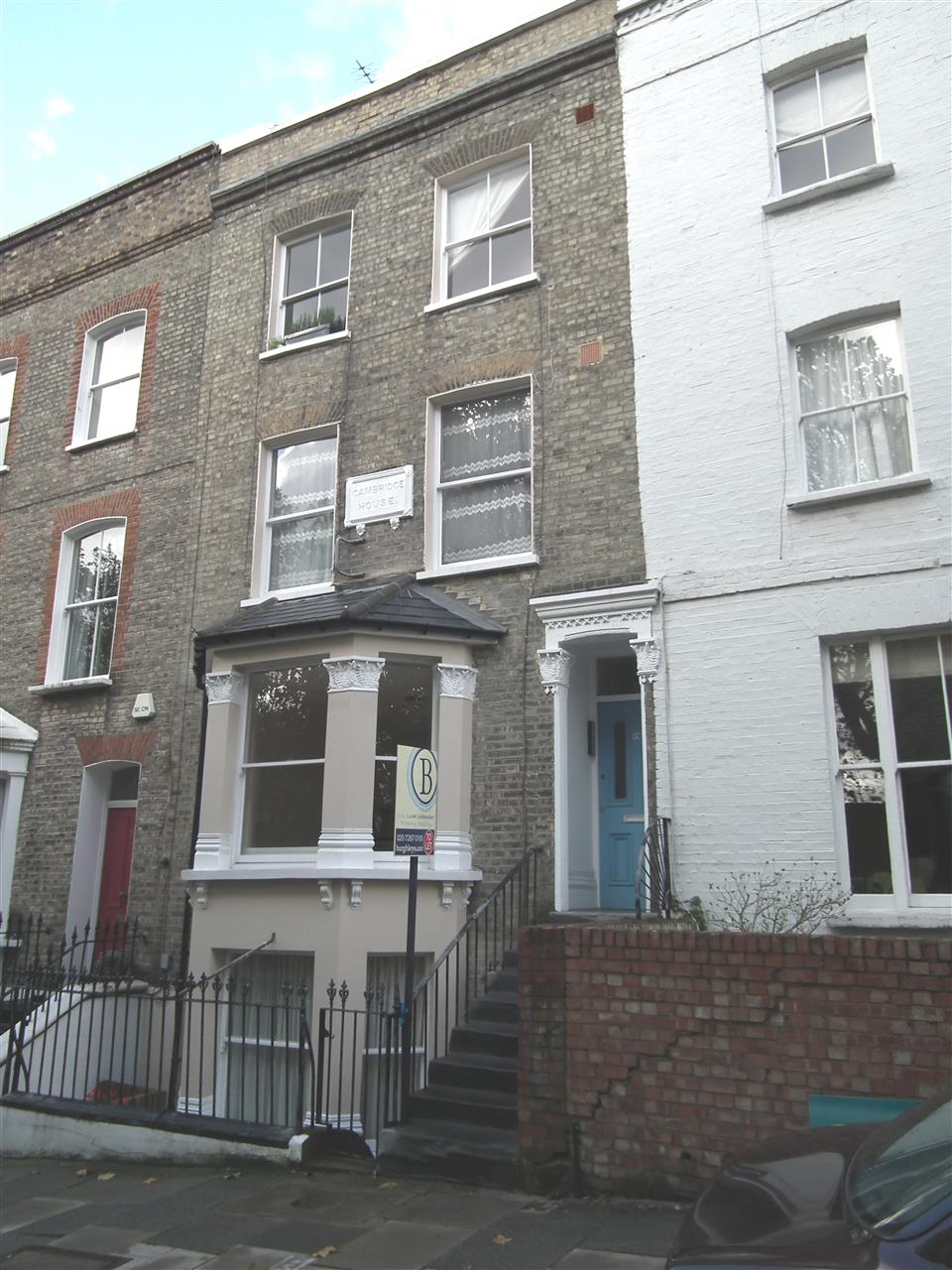 2 bed flat to rent in Churchill Road - Property Image 1
