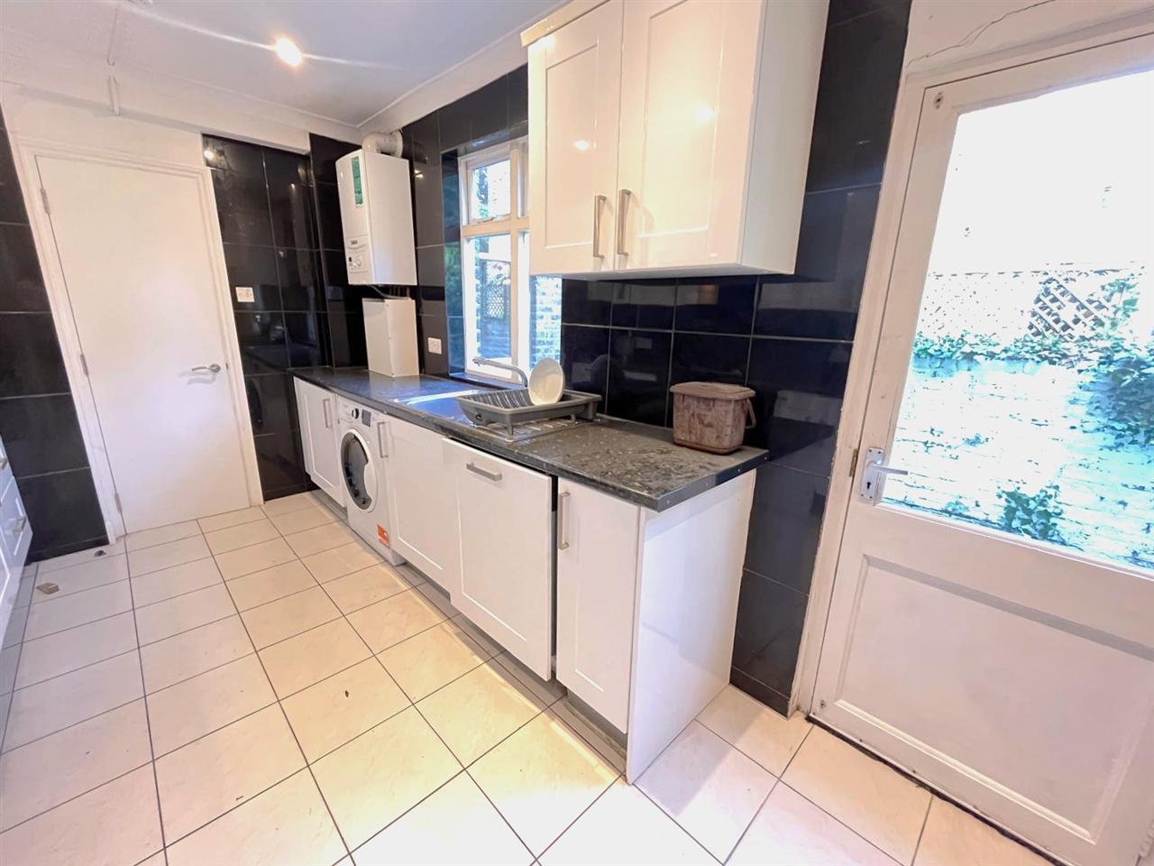 4 bed terraced house to rent in Wedmore Gardens  - Property Image 15