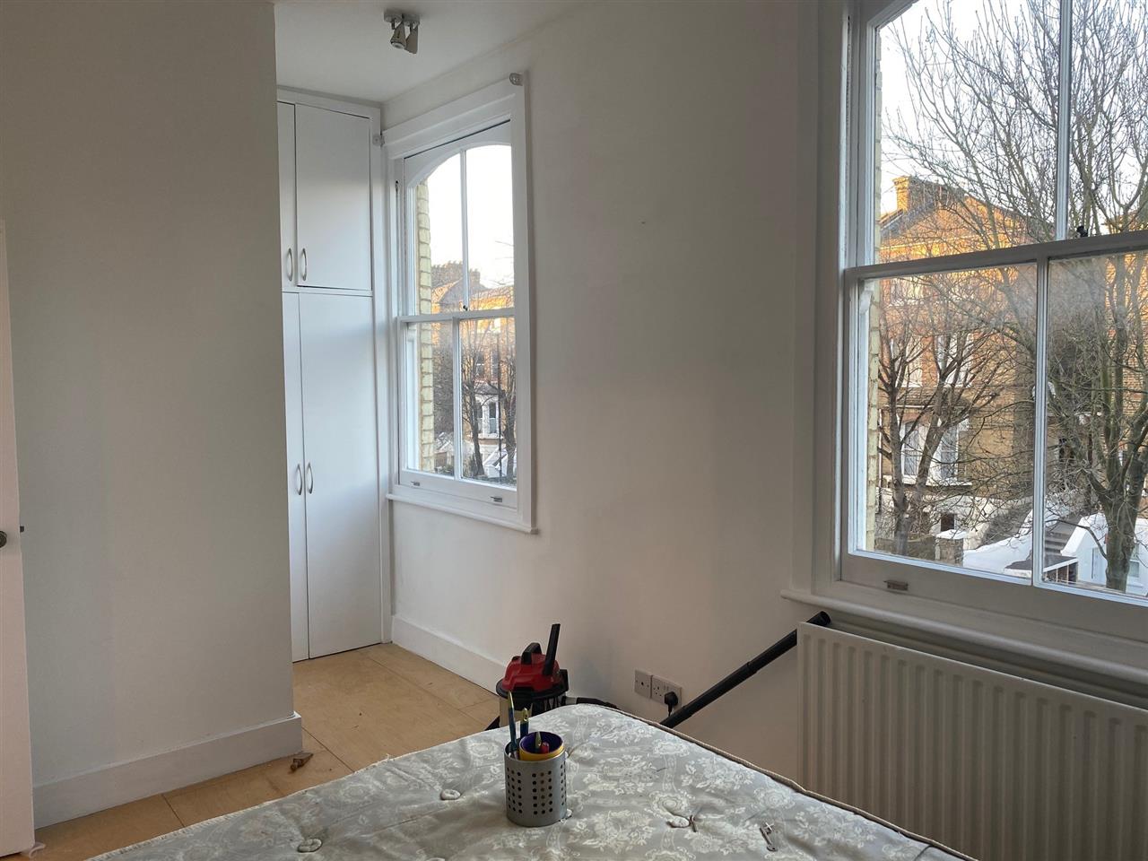 1 bed flat to rent in Tufnell Park Road 3