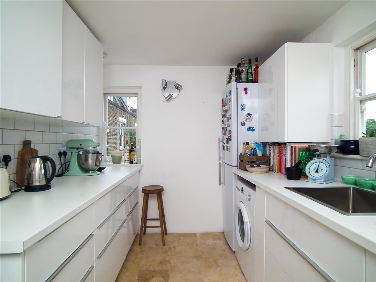 2 bed flat to rent in Mercers Road  - Property Image 6