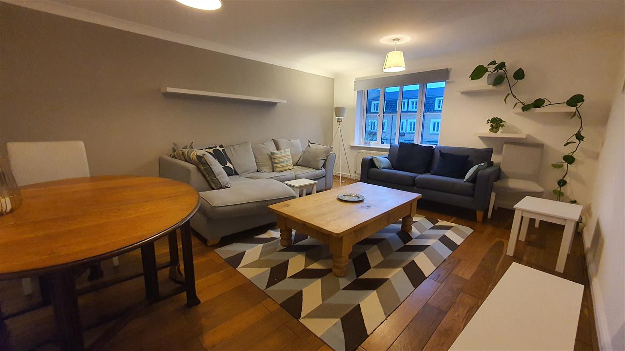 AVAILABLE FROM 13TH JANUARY 2022! A very spacious and well presented (approximately 875 Sq Ft / 81 Sq M) MAJORITY FURNISHED first floor purpose built apartment forming part of a sought after modern gated development that includes well maintained communal gardens. The accommodation comprises: ...