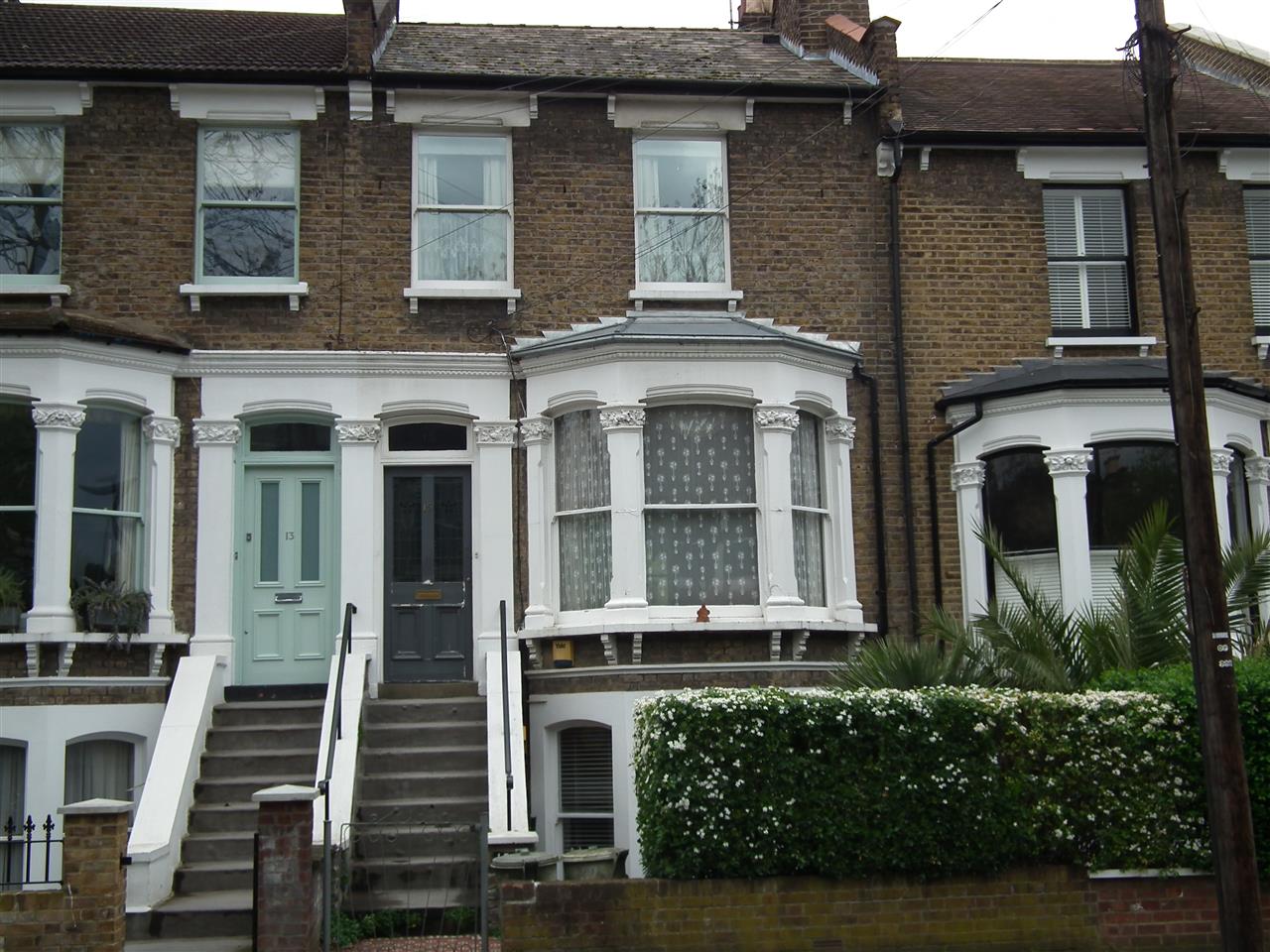 2 bed flat to rent in Southcote Road 0