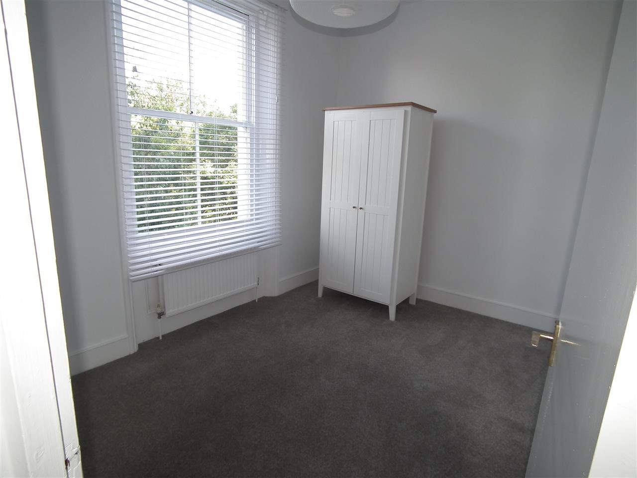 2 bed flat to rent in Anson Road 3