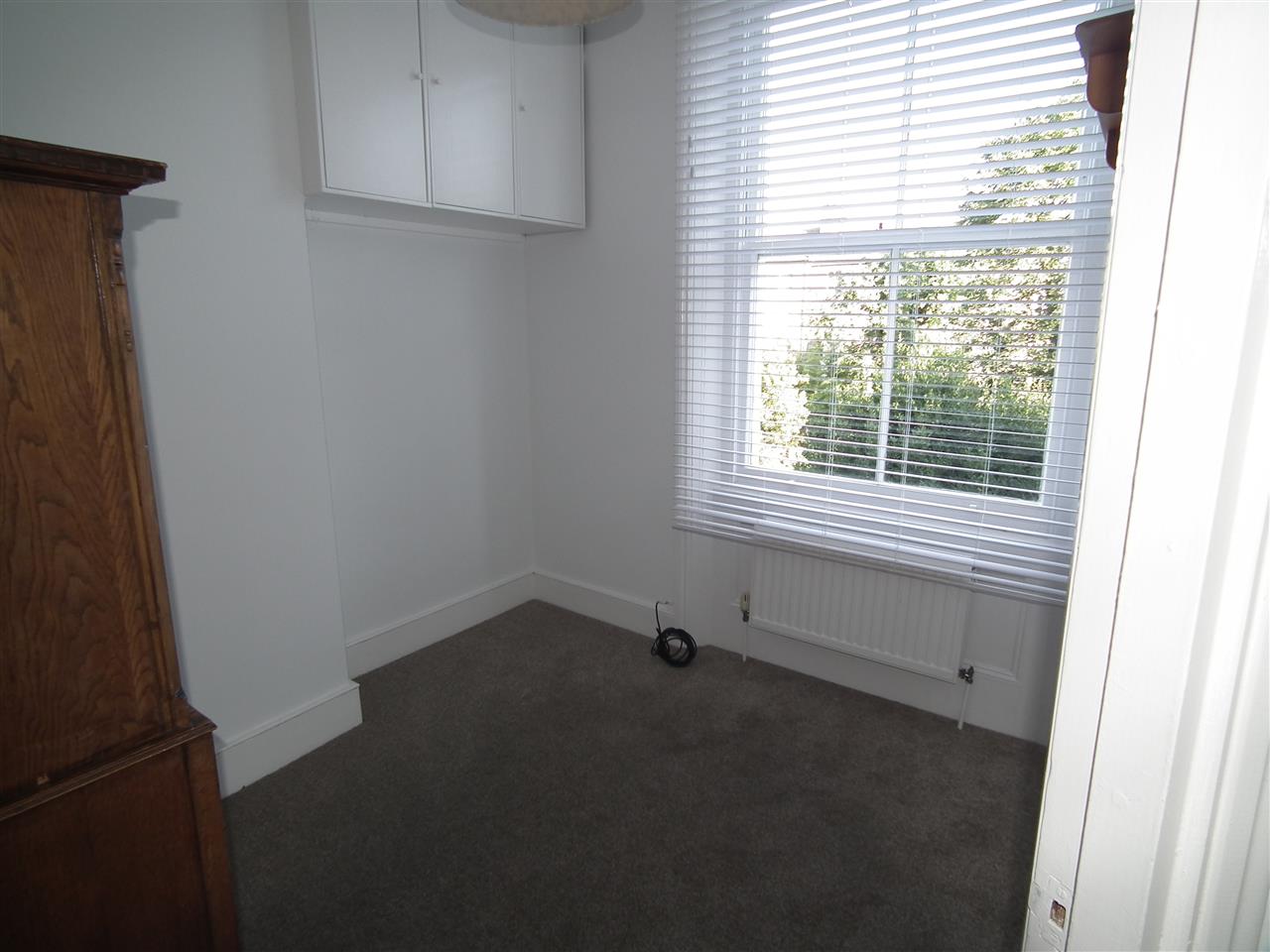 2 bed flat to rent in Anson Road 4
