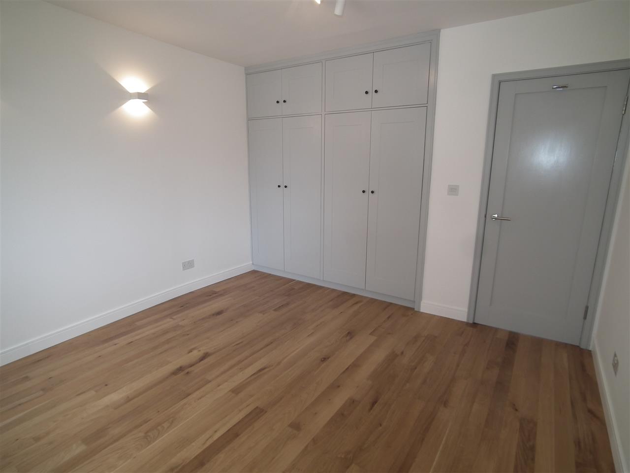 1 bed flat to rent in Chetwynd Road 4