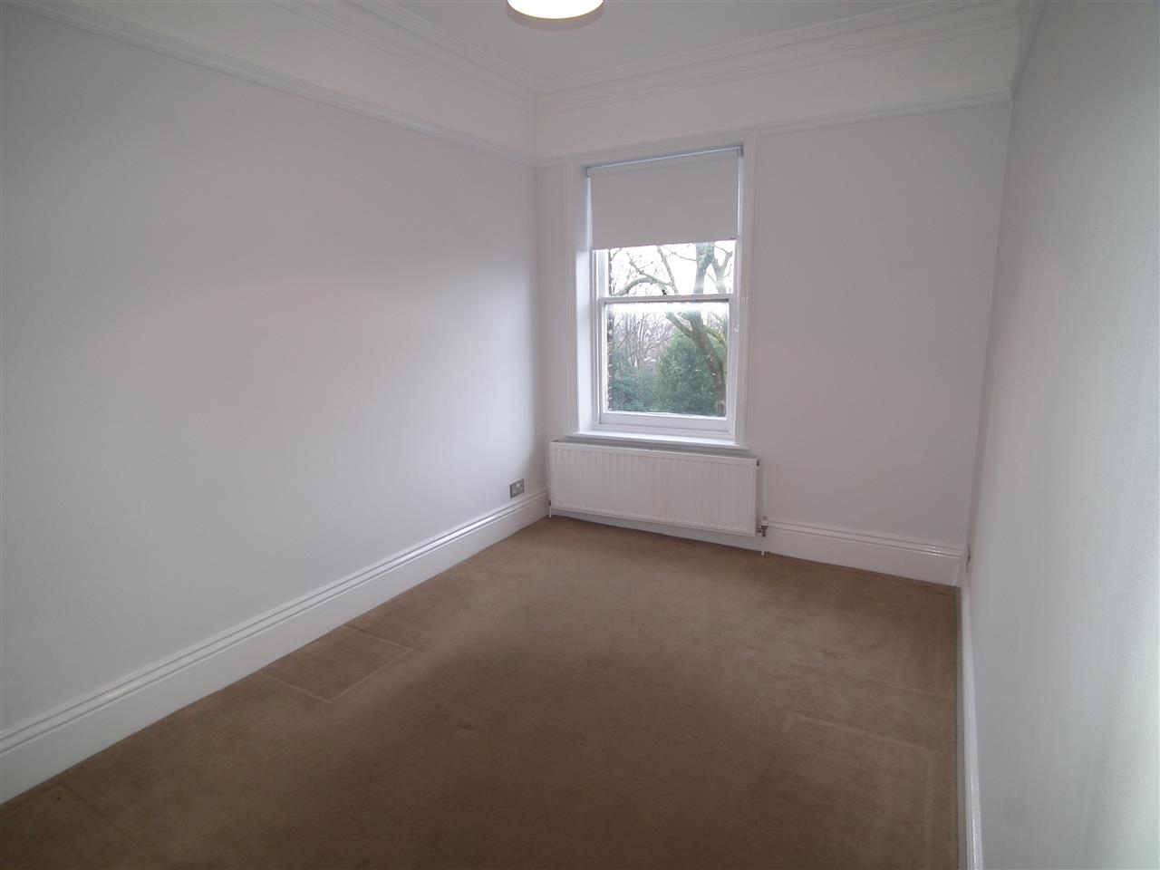 2 bed flat to rent in Fitzjohns Avenue 3