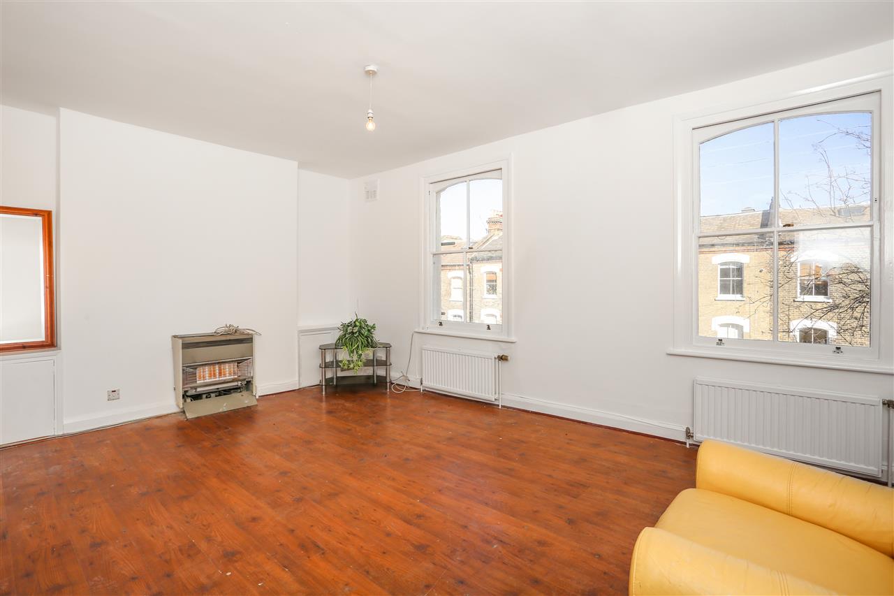 1 bed flat for sale in Crayford Road 3