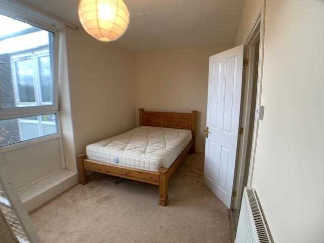 4 bed flat to rent in Kiln Place 4