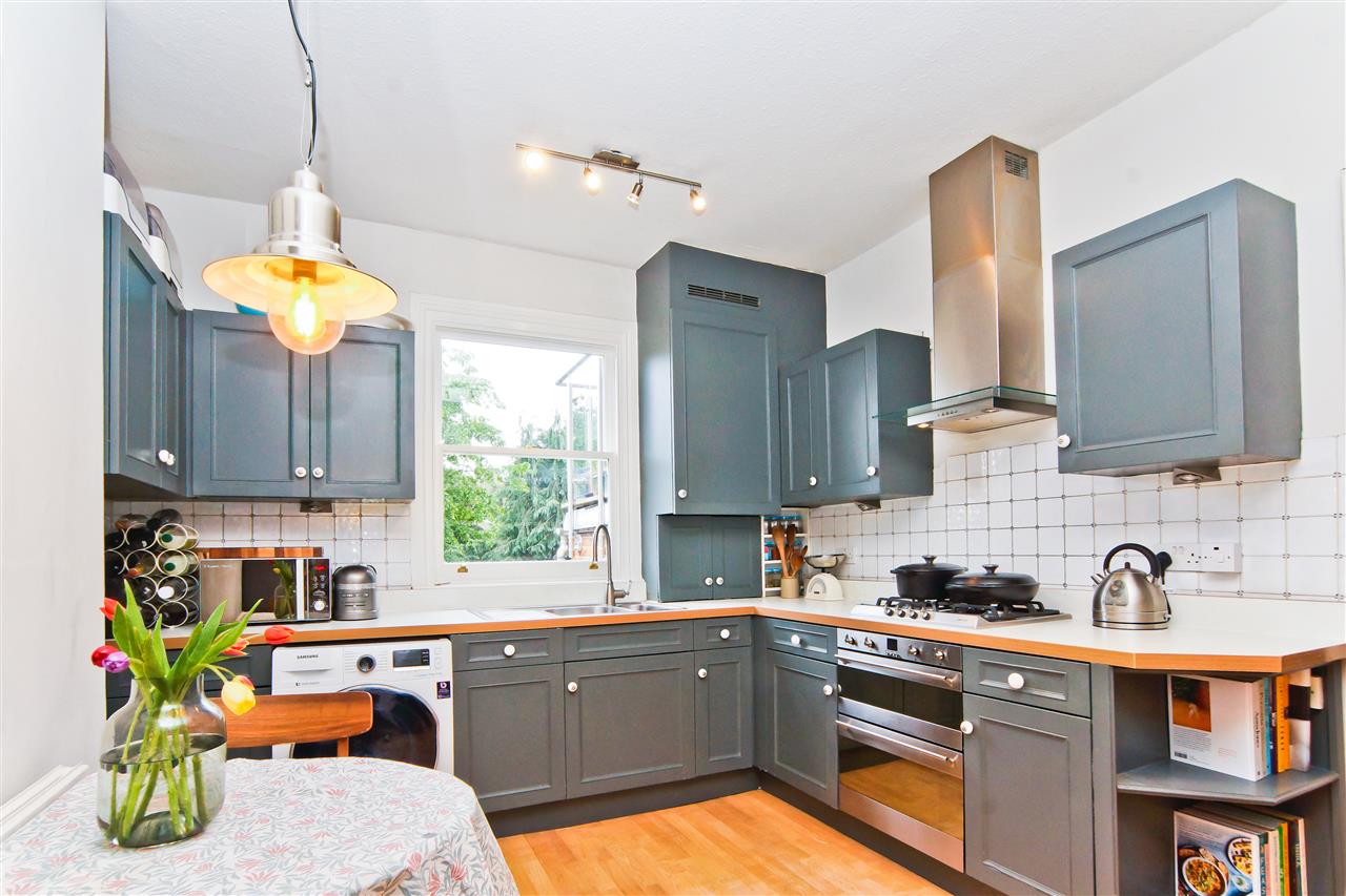 2 bed maisonette for sale in Tufnell Park Road  - Property Image 2