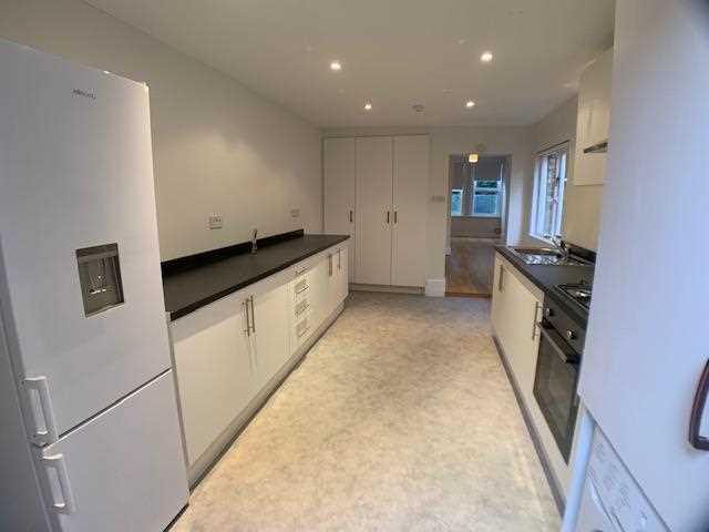 3 bed house to rent in Sandringham Road 5