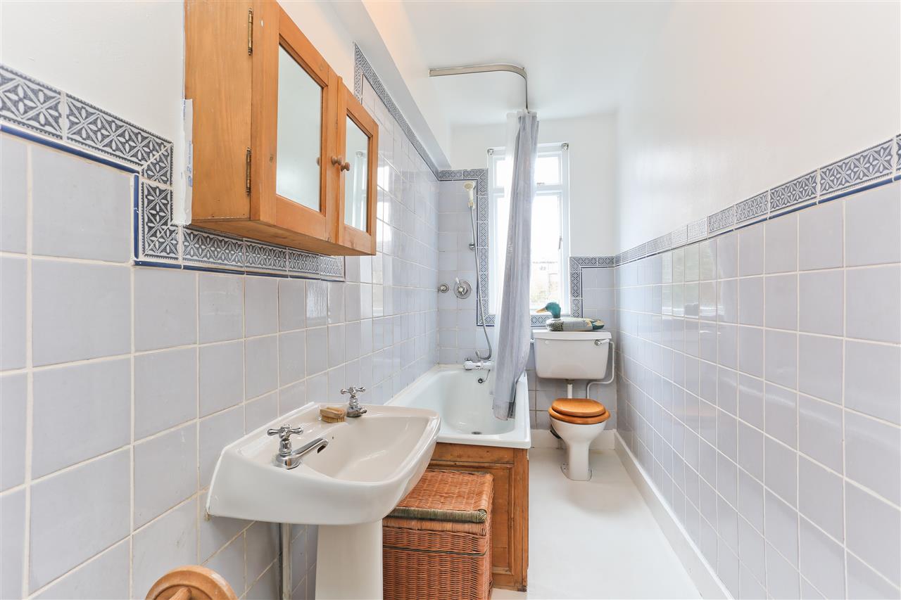 1 bed flat for sale in Tufnell Park Road 7