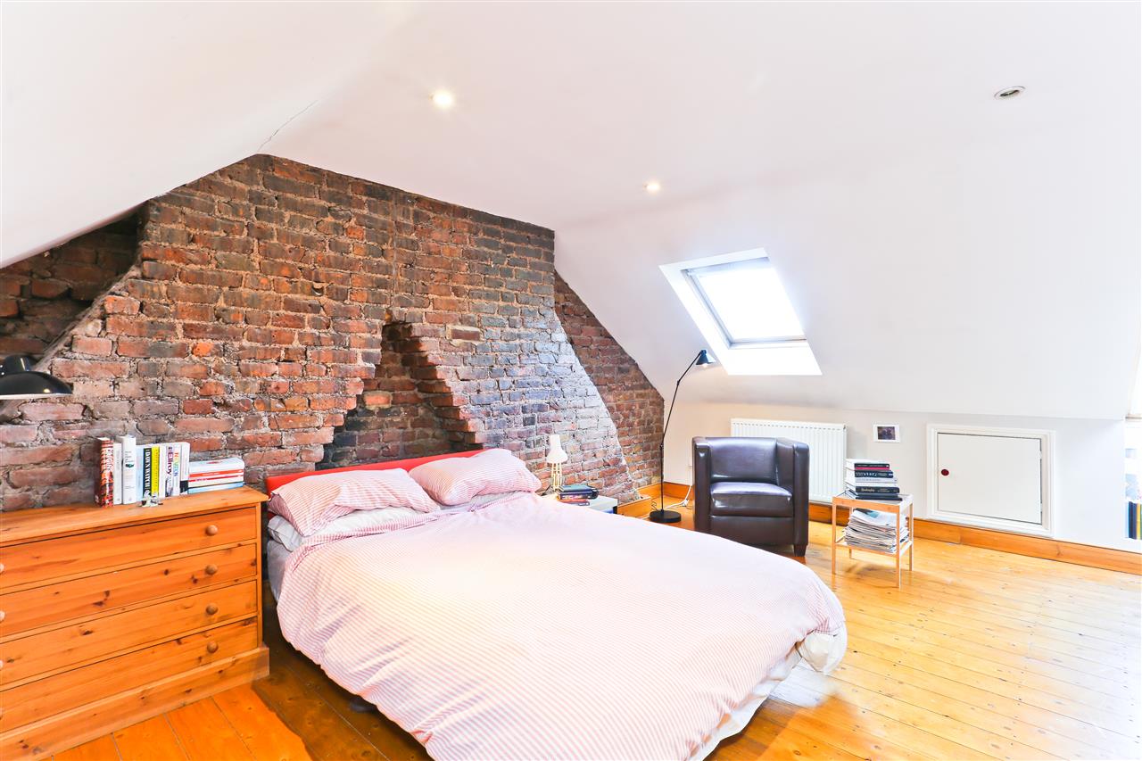 2 bed flat for sale in Tufnell Park Road  - Property Image 7