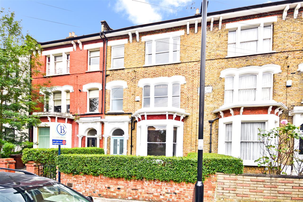 5 bed terraced house for sale in Yerbury Road  - Property Image 18